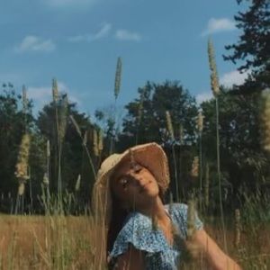 Meet your Posher, Haley